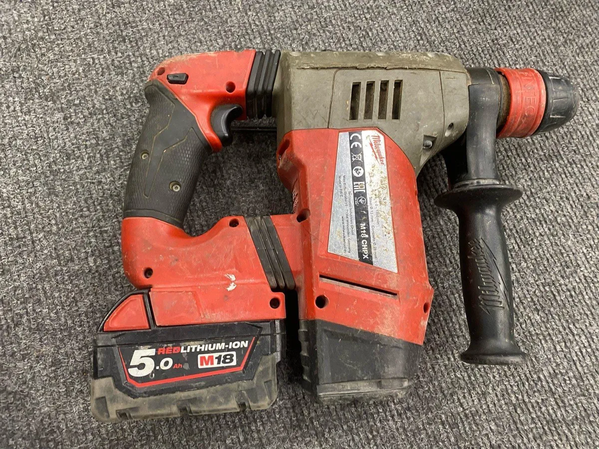 Milwaukee M18 CHPX SDS Drill + 2x 5AH Batts + Chrg - Image 3