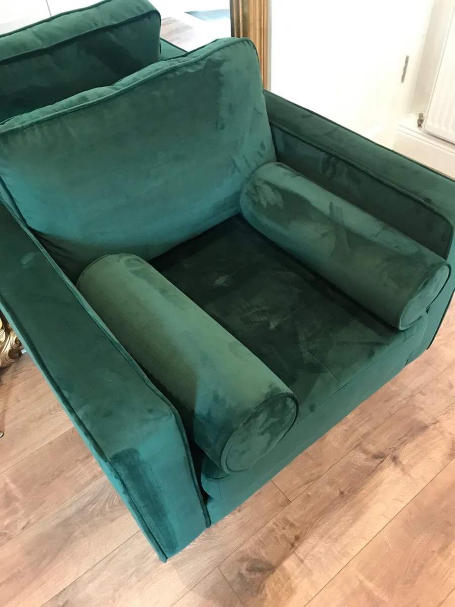 Beautiful Emerald green chair - Image 1