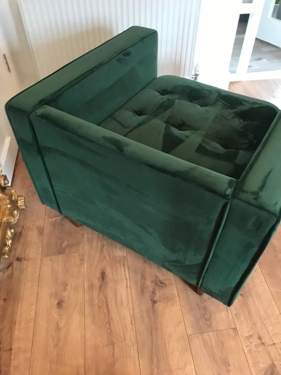 Beautiful Emerald green chair - Image 2