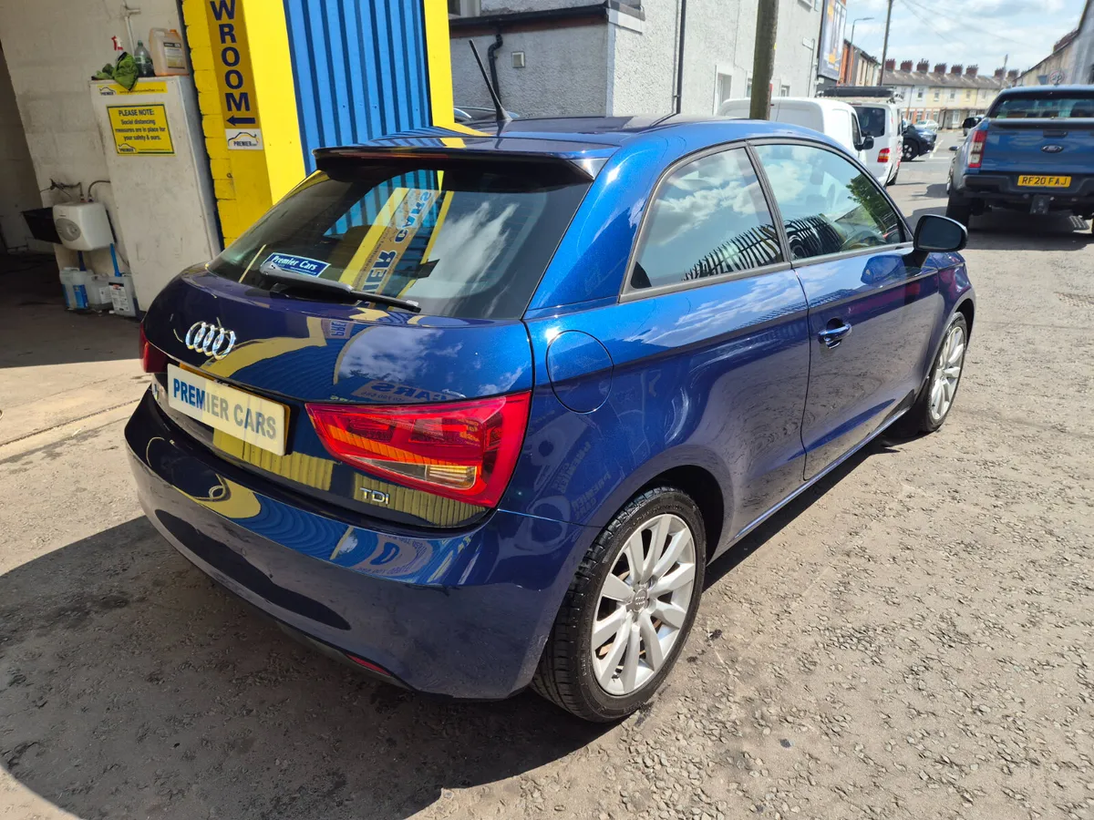 Audi A1 2011 - Image 2