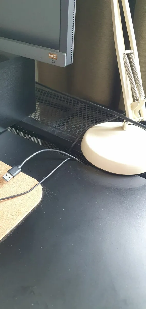 Gaming Desk with bulit cable tidy - Image 2