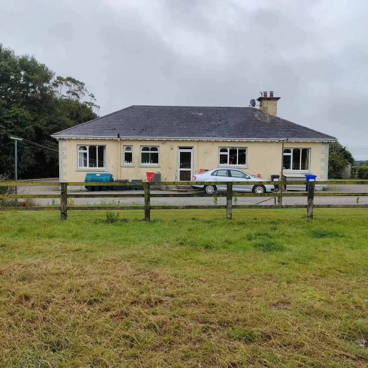 Three bedroom holiday let - Image 2