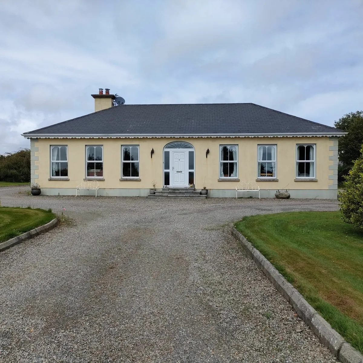 Three bedroom holiday let - Image 3