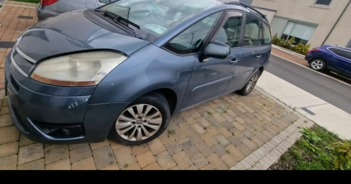 Citroen C4 Picasso 2008 - Image 2