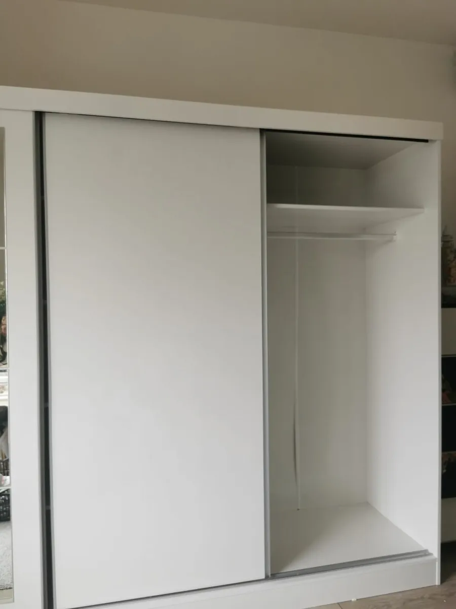 Wardrobe - Image 2