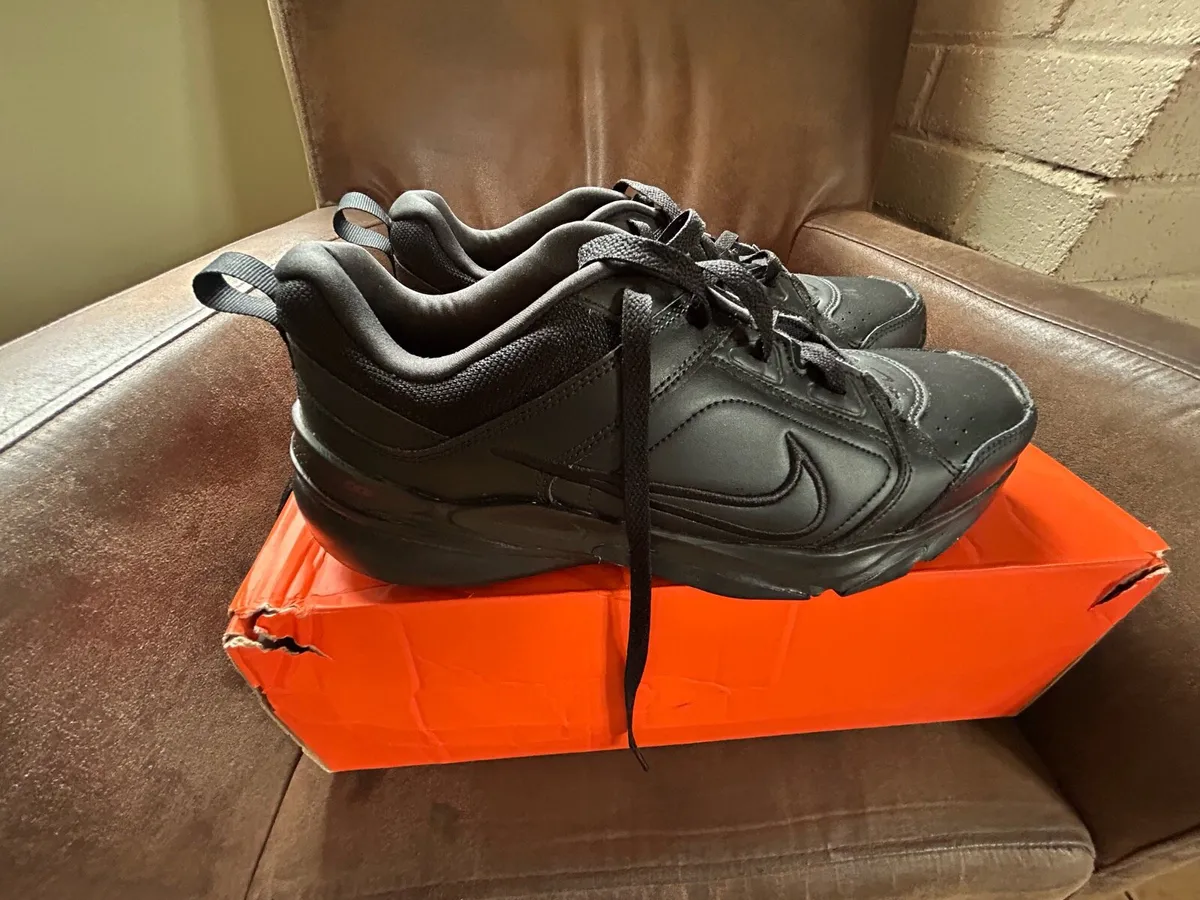 Nike trainers - Image 1