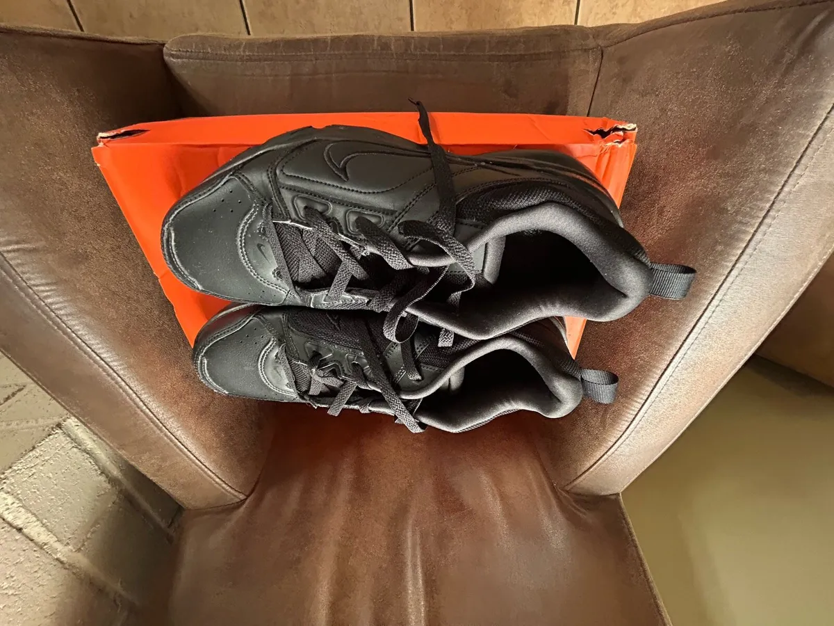 Nike trainers - Image 2