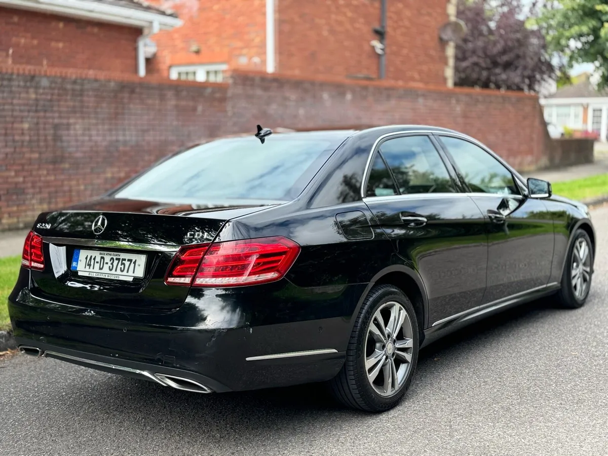 €7950 Mercedes E220 2014 Automatic - Image 3