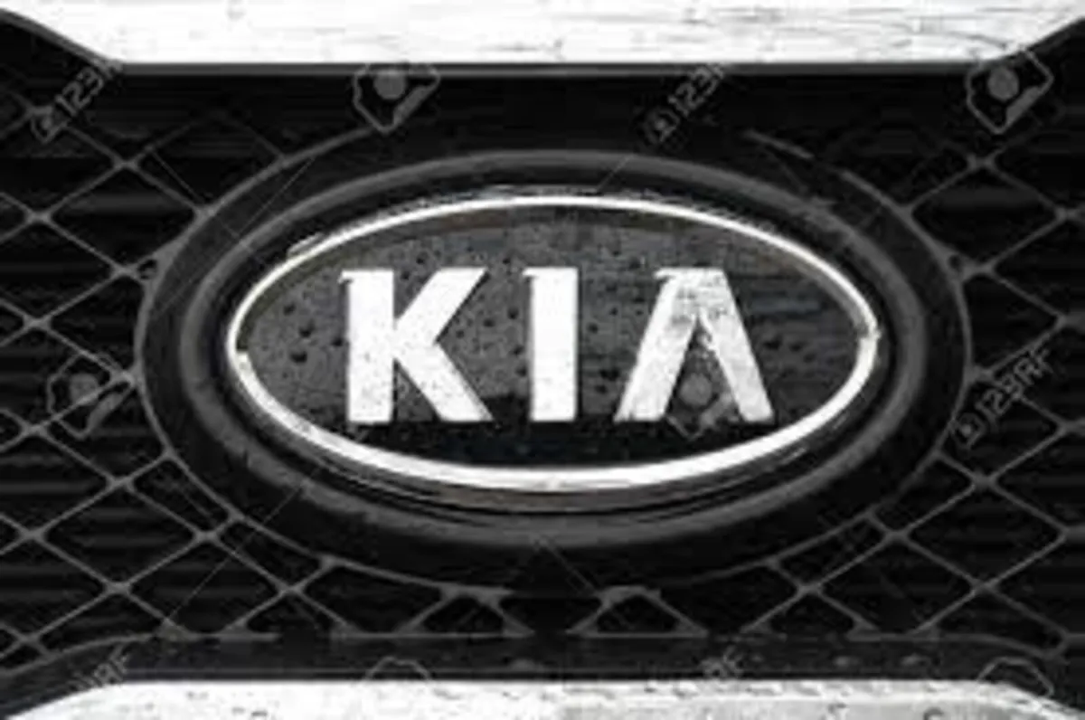 Kia Sorento 2017 PLATINUM 4X2 5DR (LOW KMS) - Image 1