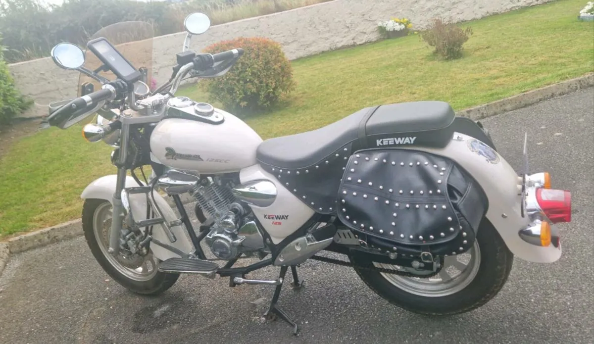 Motorbike - Image 3