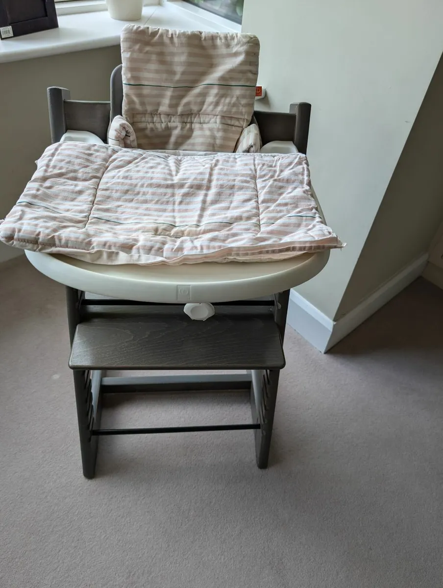 Tripp Trapp Chair, Babyset, Cushion & Harness - Image 4