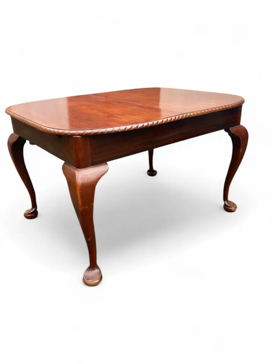 Antique Dining Table - Extending - Image 3