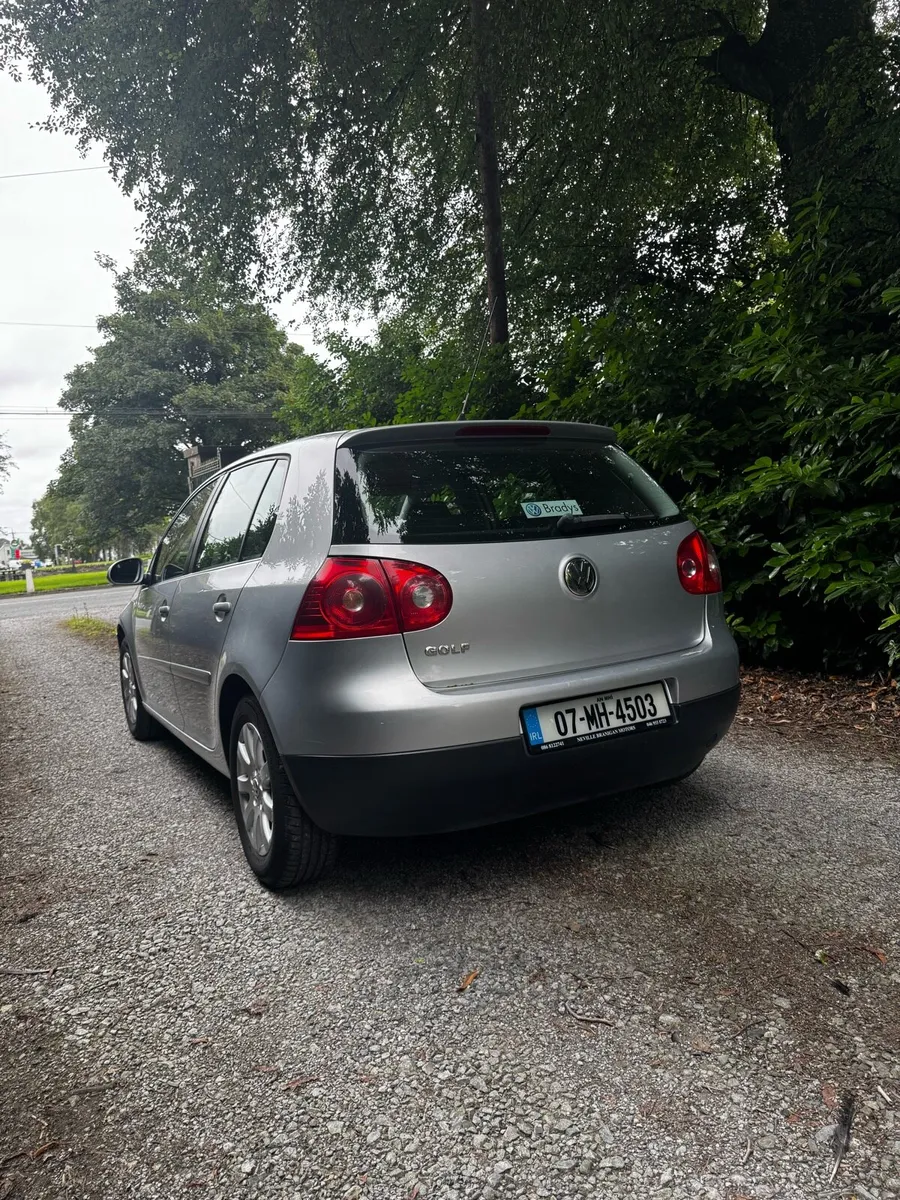 Car - Image 3