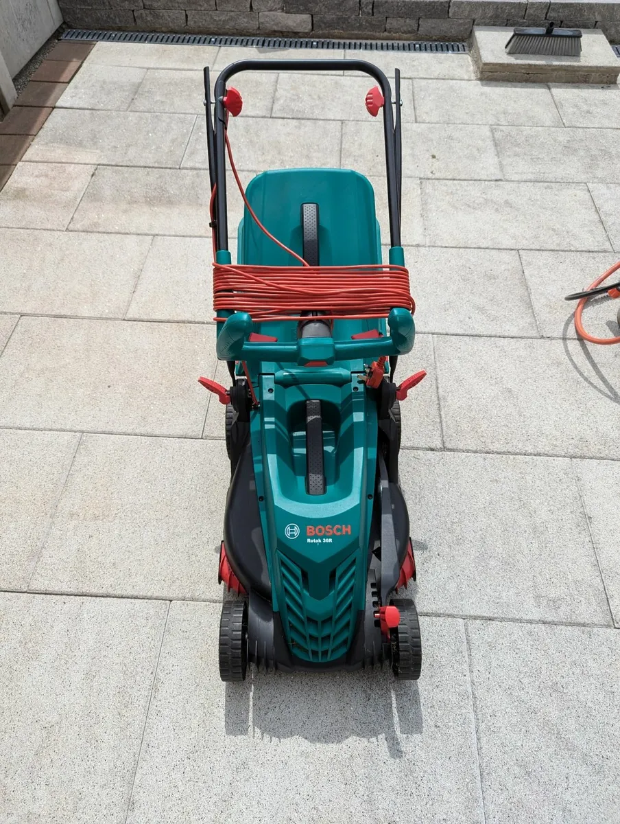 Bosch Rotak R36 Lawnmower - Image 2