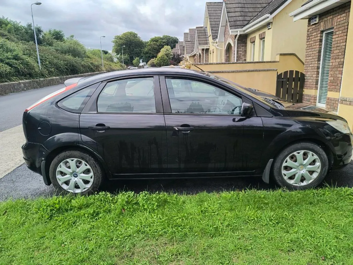 2009 Ford Focus Zetec 1.8 Petrol – Tax 11/25 - Image 2