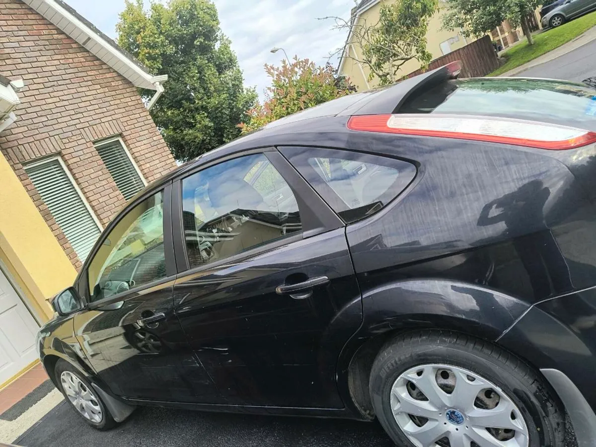2009 Ford Focus Zetec 1.8 Petrol – Tax 11/25 - Image 3