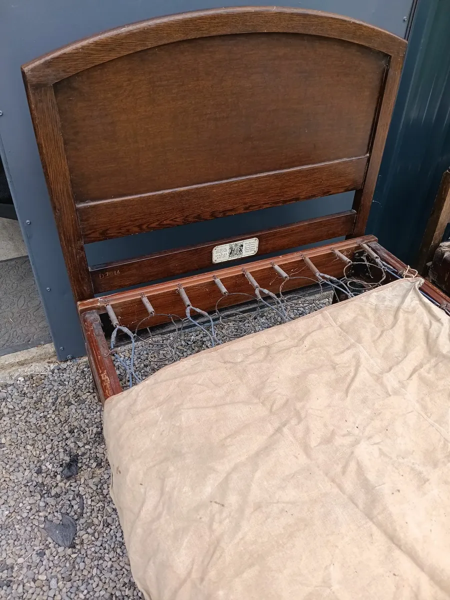 Antique single beds - Image 3