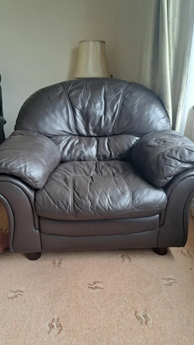 Arm chairs - Image 1