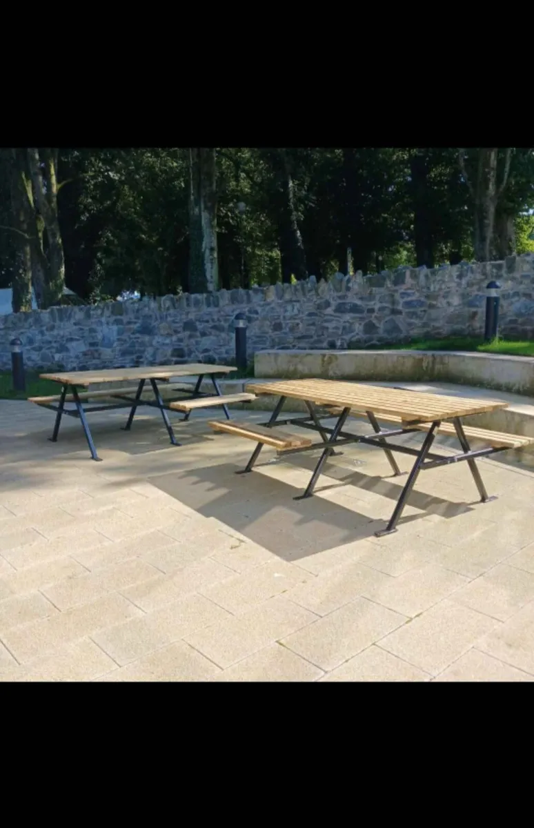 Picnic bench - Image 2