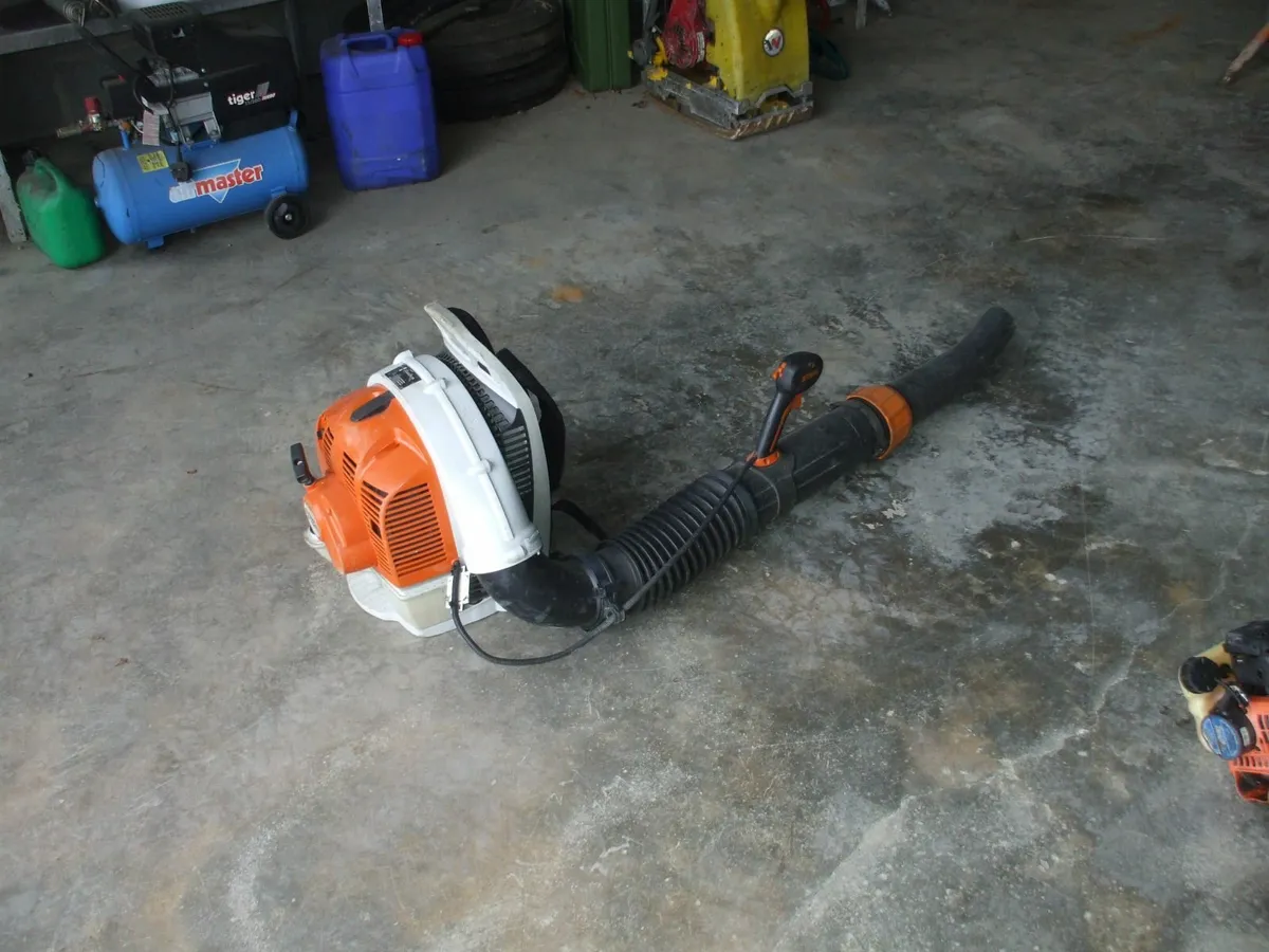 stihl leaf blower - Image 1