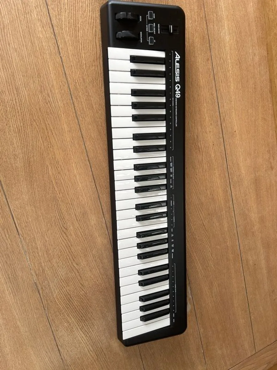 Alesis Q49 USB/Midi keyboard controller - Image 1