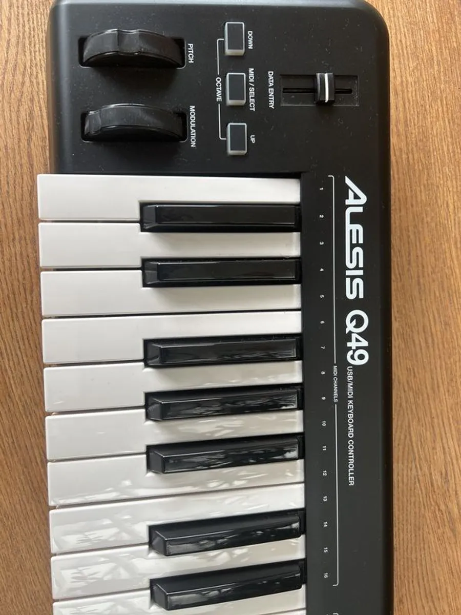 Alesis Q49 USB/Midi keyboard controller - Image 3