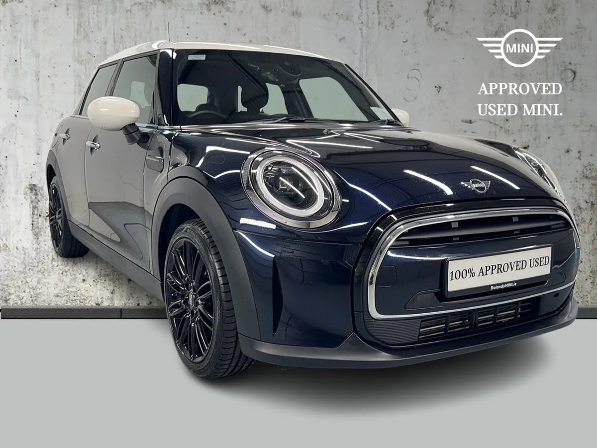 MINI Cooper Cooper 5dr Exclusive Auto - Image 1