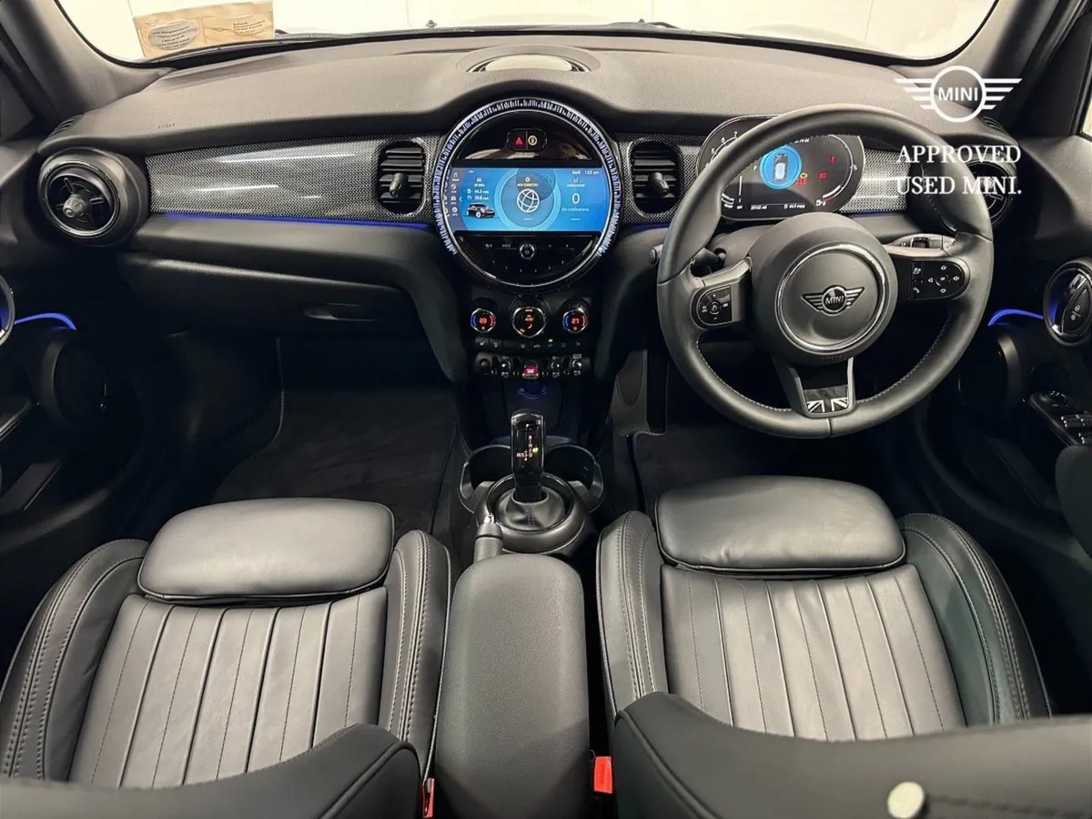 MINI Cooper Cooper 5dr Exclusive Auto - Image 4