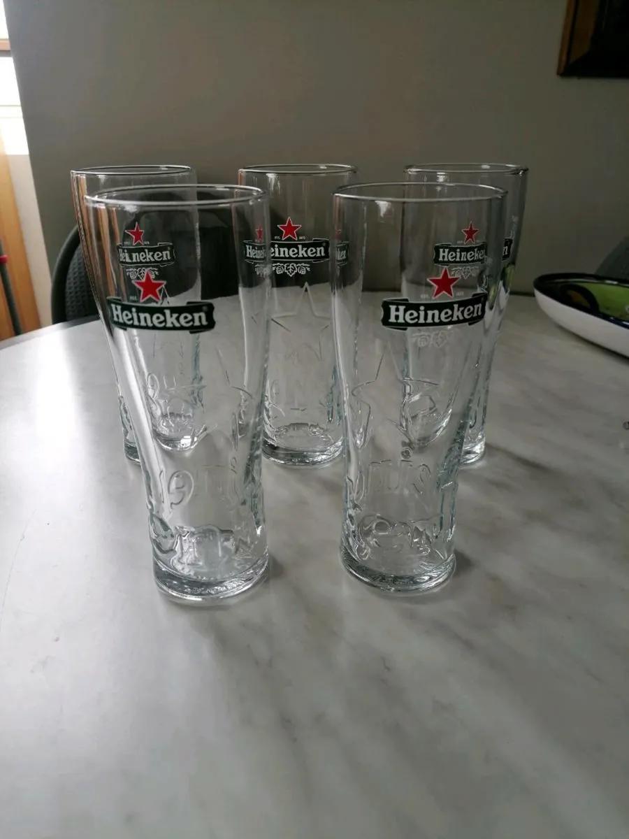 5 x Heineken Beer Glasses - Image 1