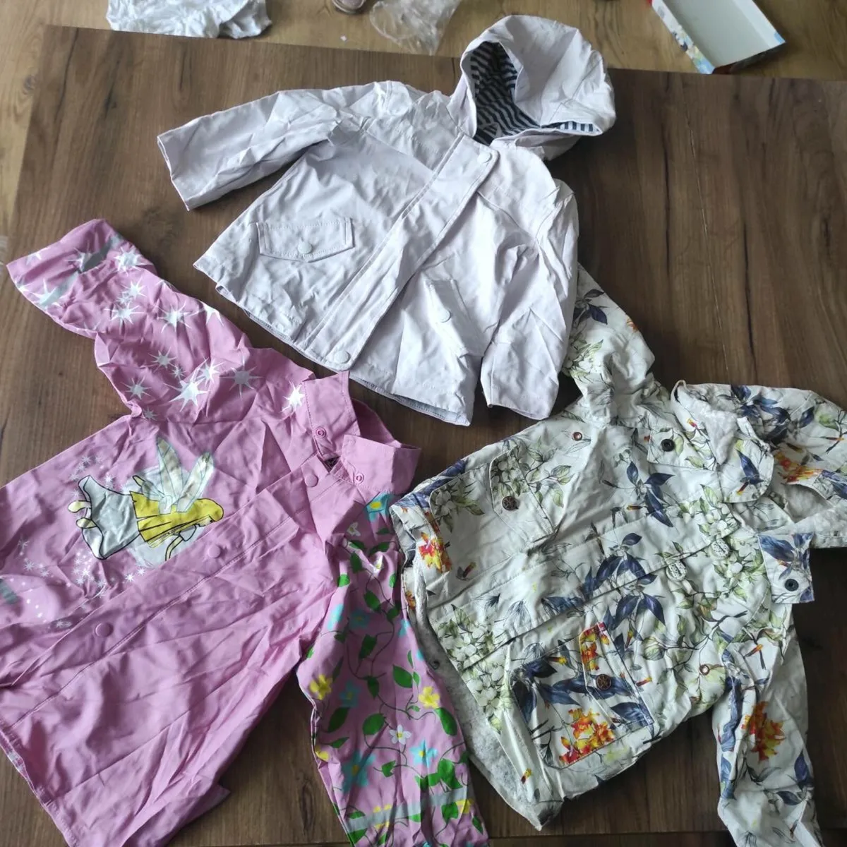 Girls clothes 12-18m - Image 1