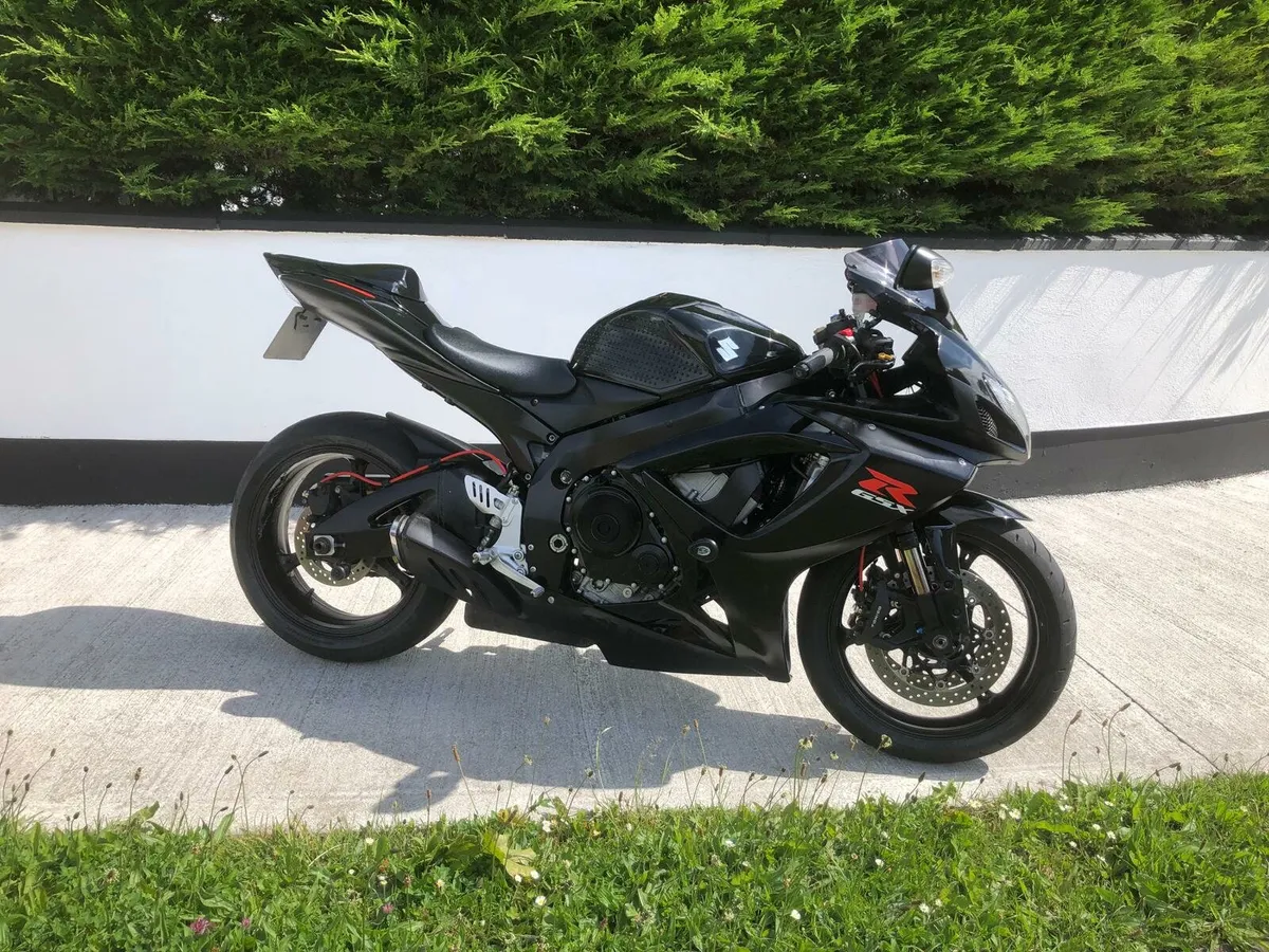Suzuki gsxr 750cc - Image 1