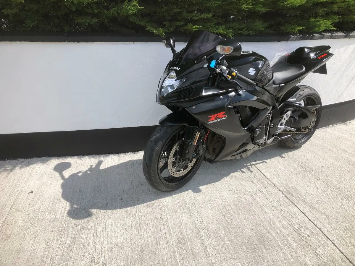 Suzuki gsxr 750cc - Image 2