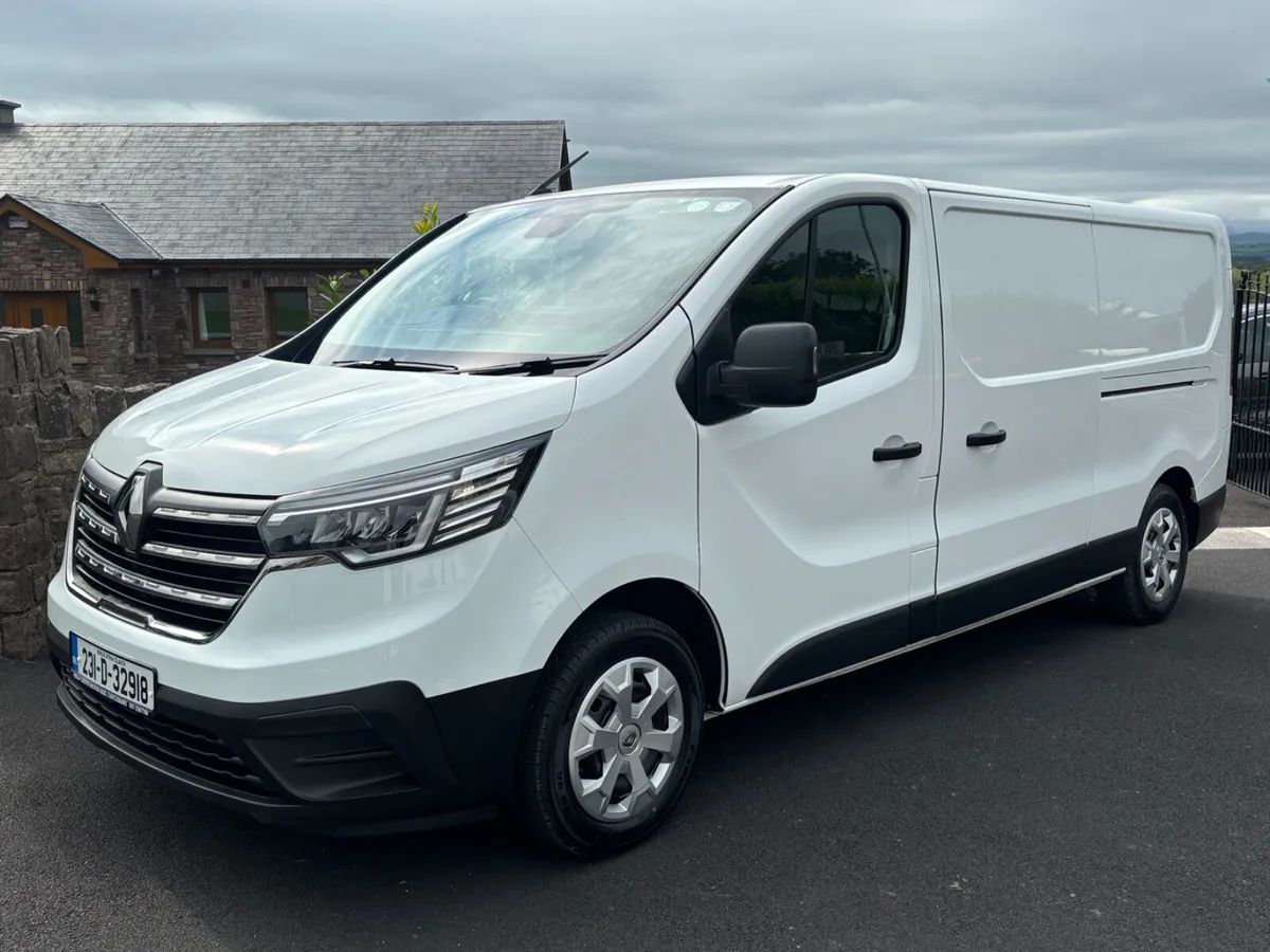RENAULT TRAFIC 2.0 LWB Business plus only 45000kms - Image 3