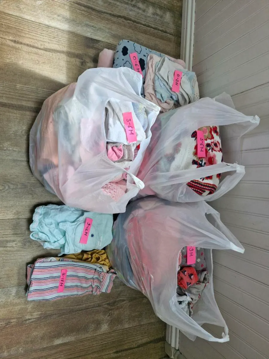 Baby girl clothes 0-18 months