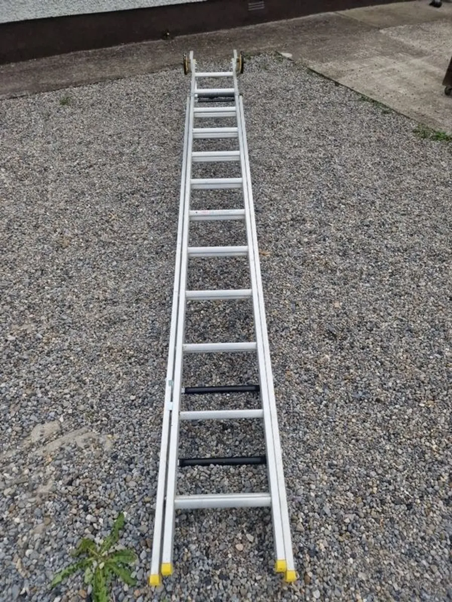 Roof ladder - Image 1