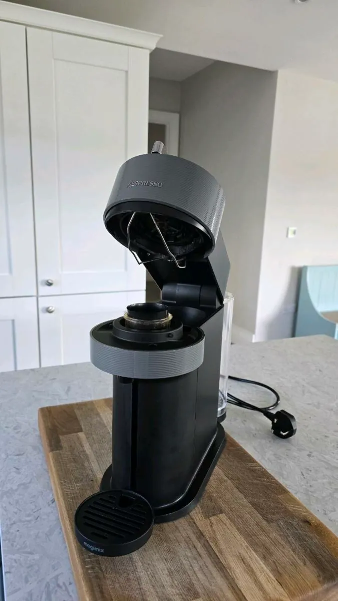 Nespresso Vertuo Coffee Machine - Image 3