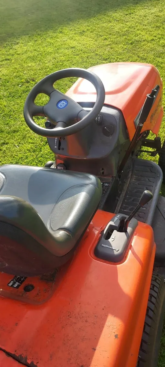 Ride on Lawnmower - Image 2