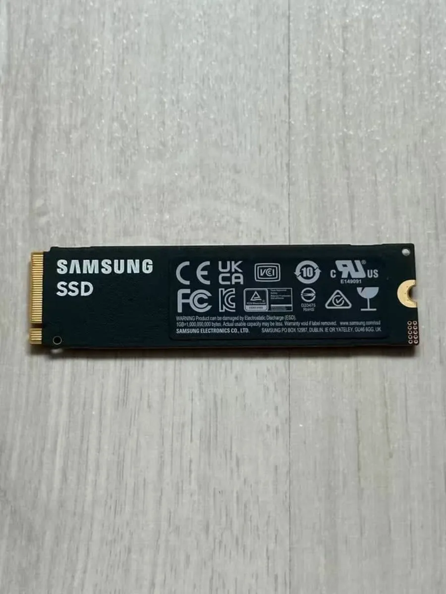 Samsung 990 Pro 4TB M.2 SSD - Image 2
