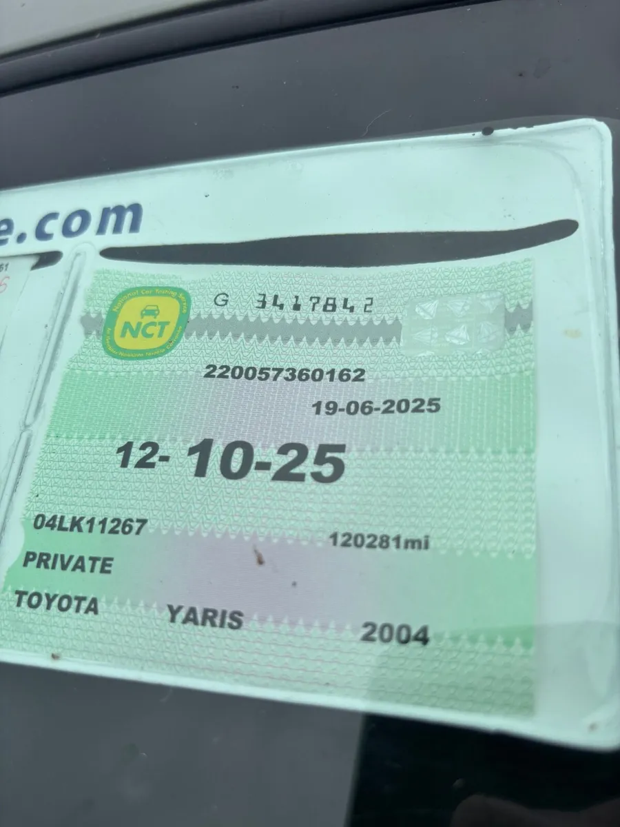 Toyota Yaris 2004 - Image 4