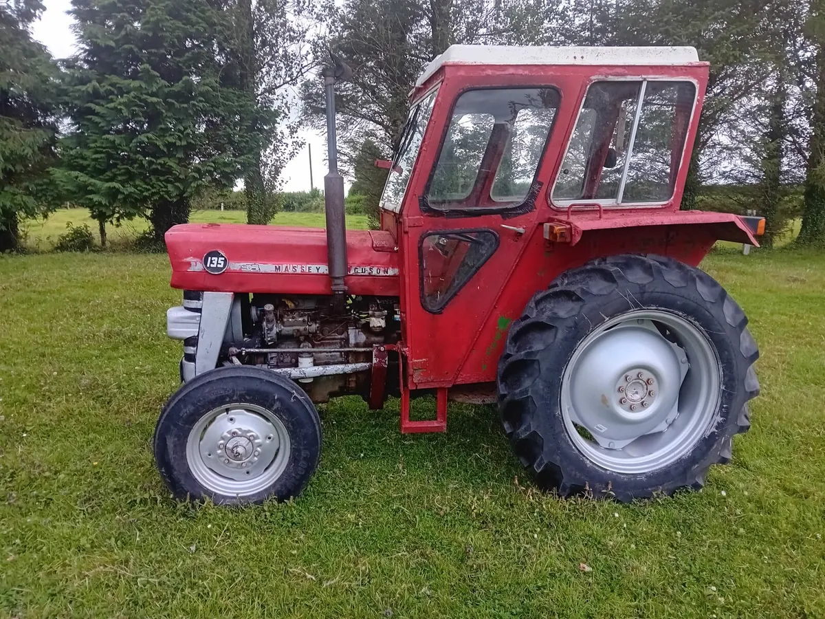 Massey Ferguson 135 - Image 1