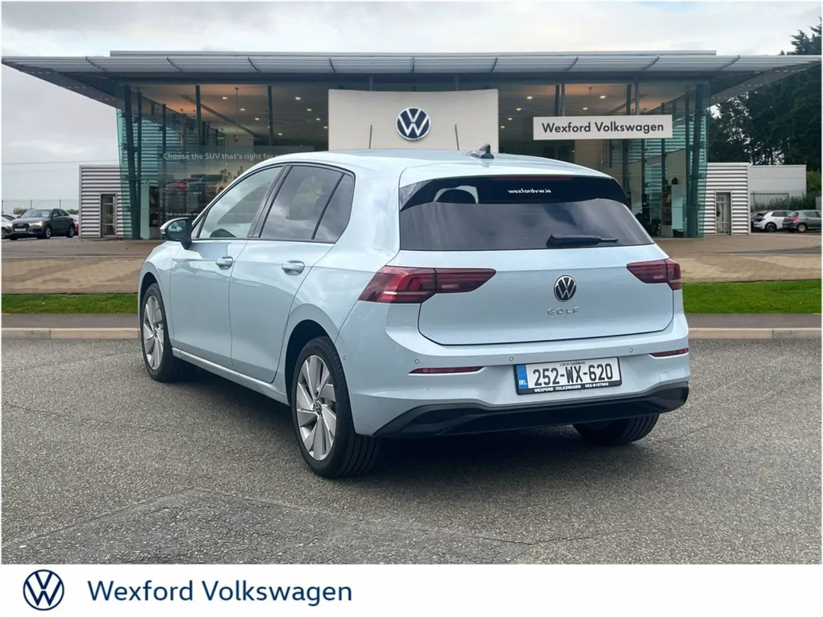 Volkswagen Golf Edition 75 2.0tdi 116HP Manual - Image 4
