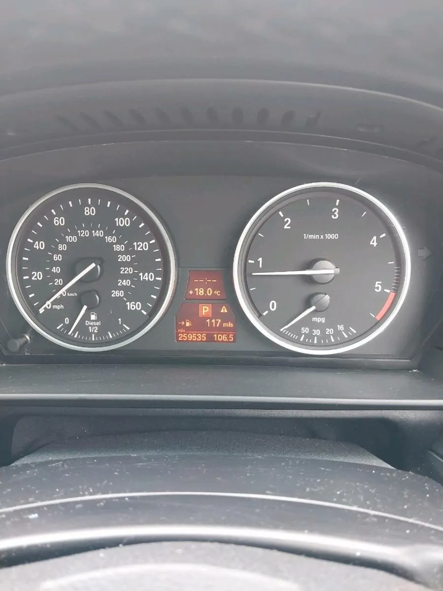 Bmw 520d estate automatic - Image 4