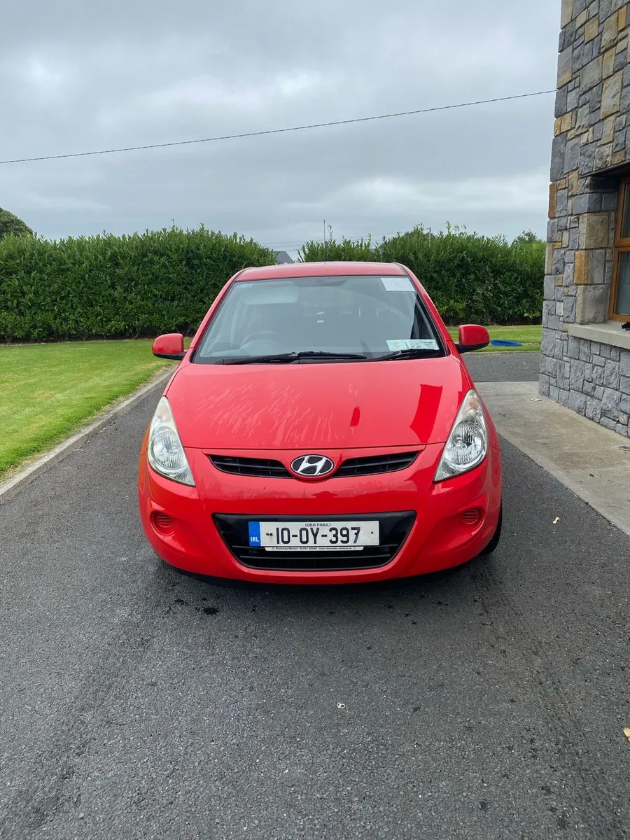 Car - Image 2