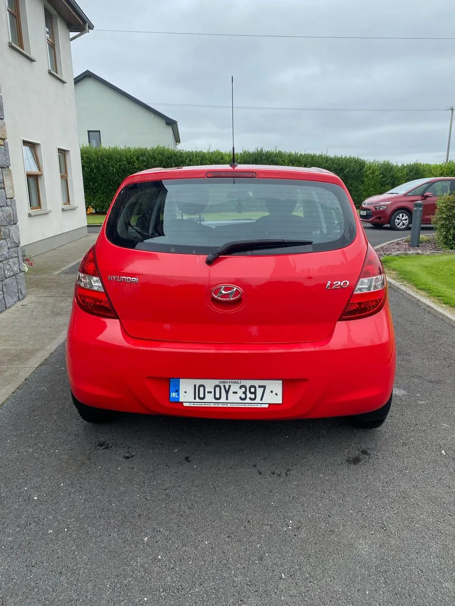 Car - Image 4