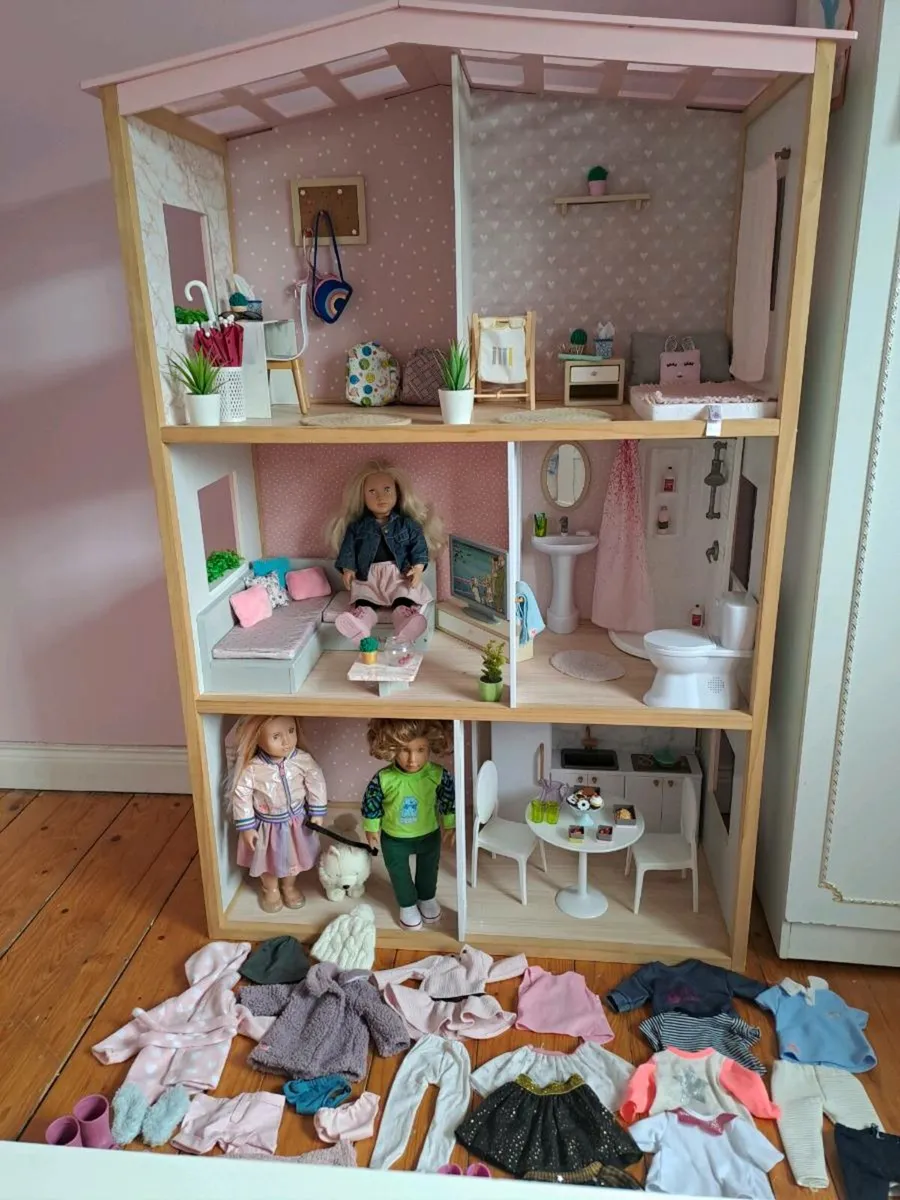 Generation doll's house - Image 1