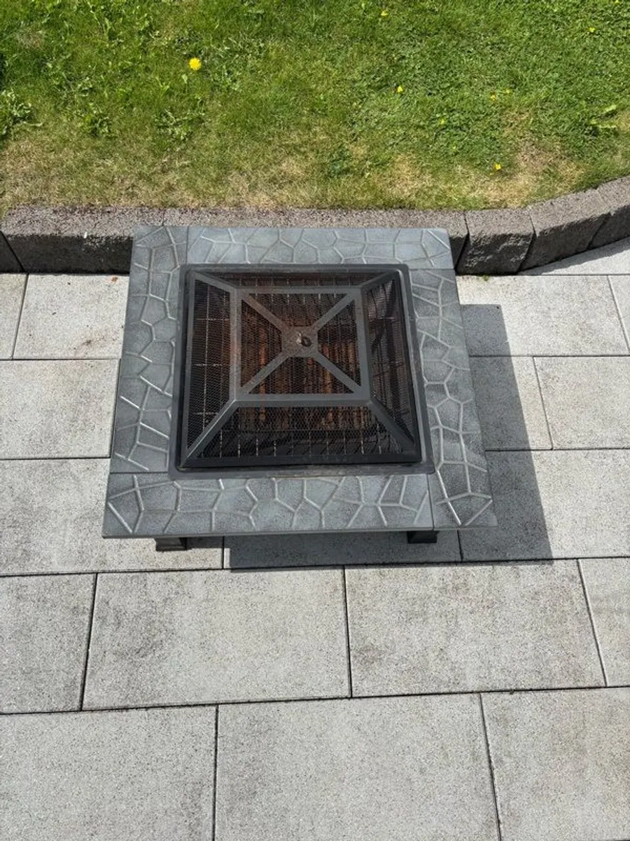 fire pit - Image 1