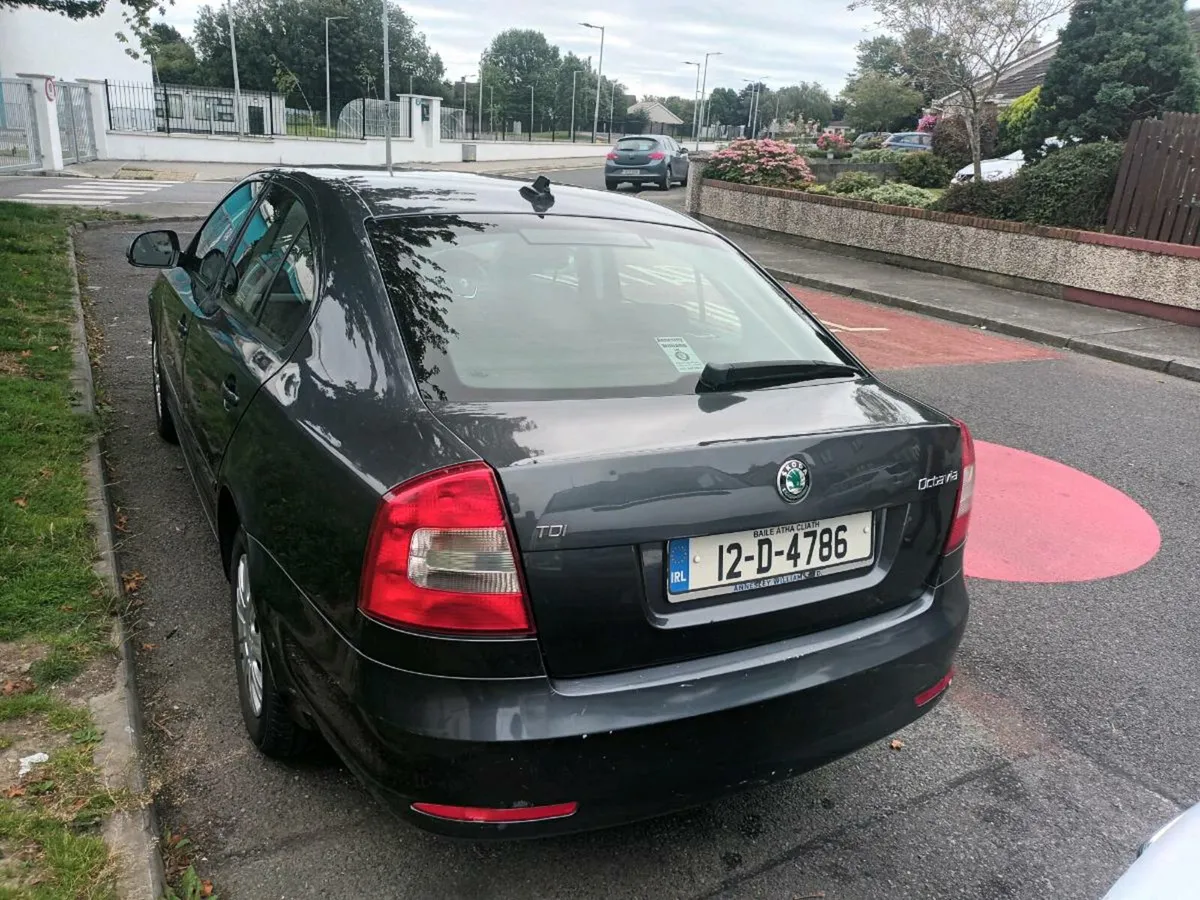 Car - Image 3