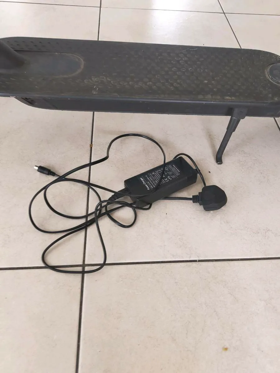 Electric scooter - Image 3