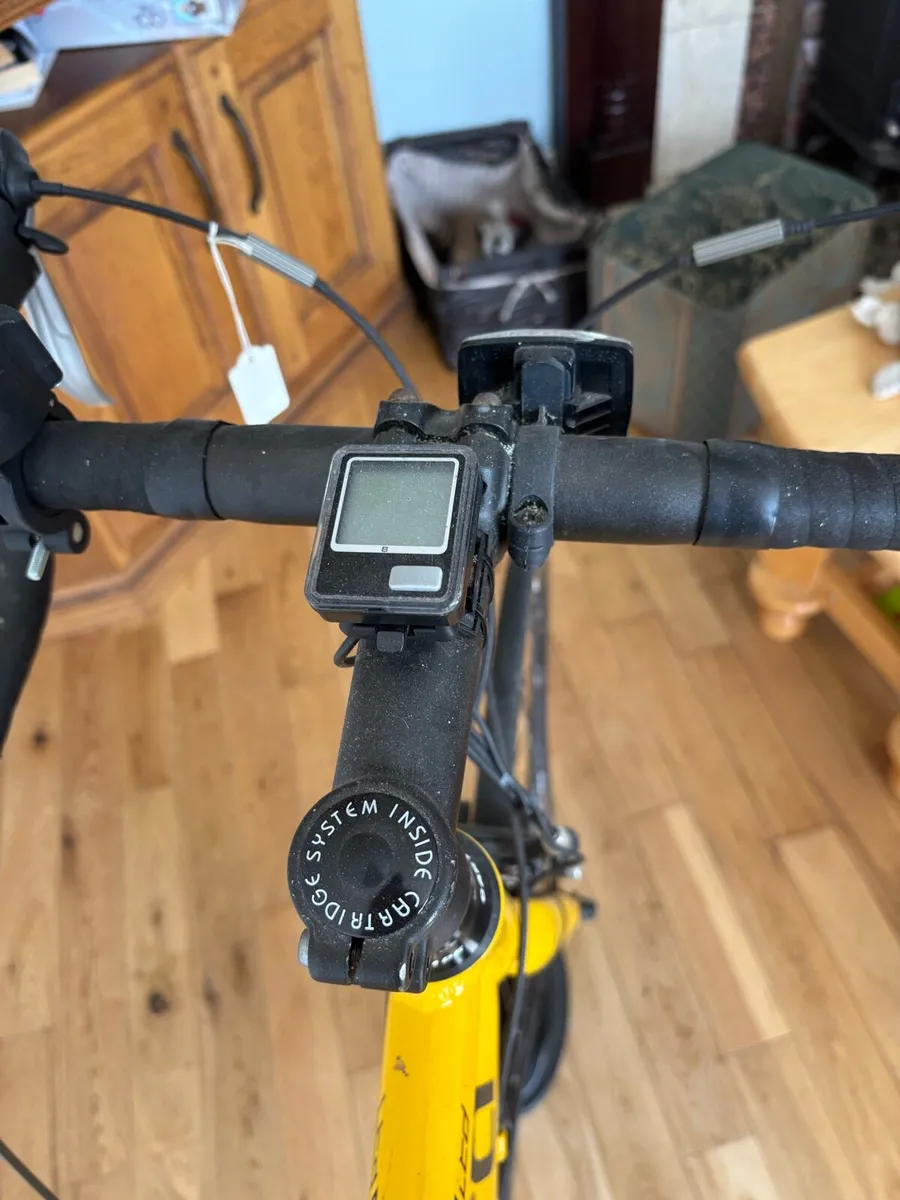 Carrera Road Bike & Sportneer indoor trainer - Image 4