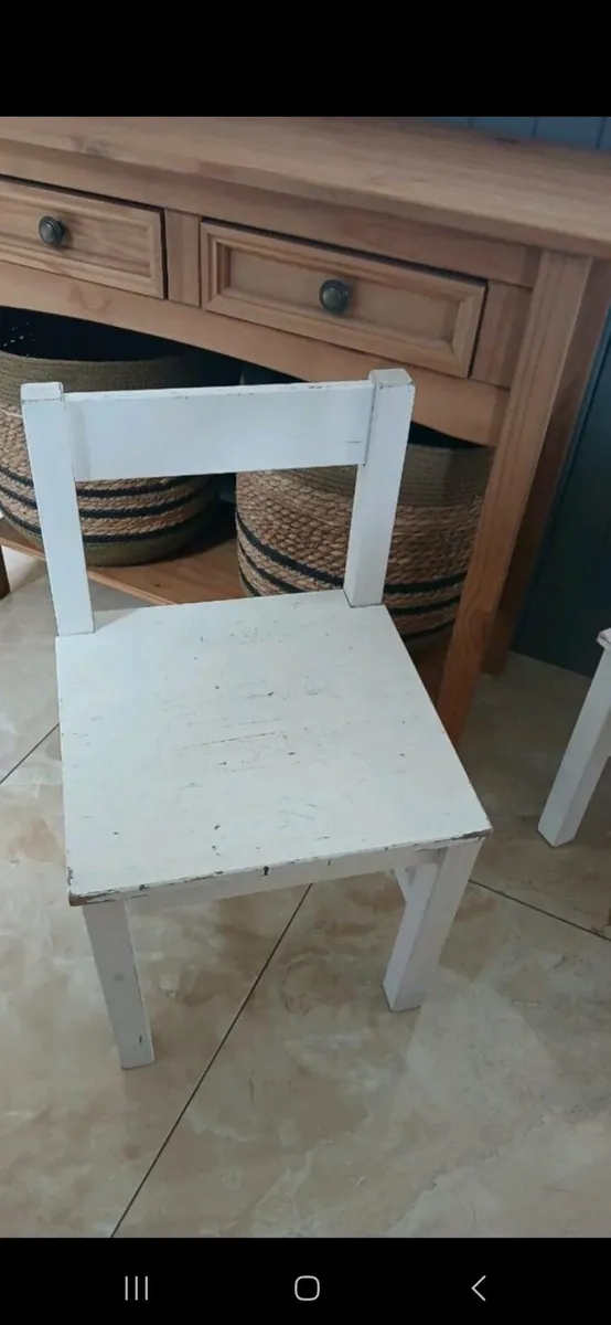 A pair of Children's wooden chairs - Image 3
